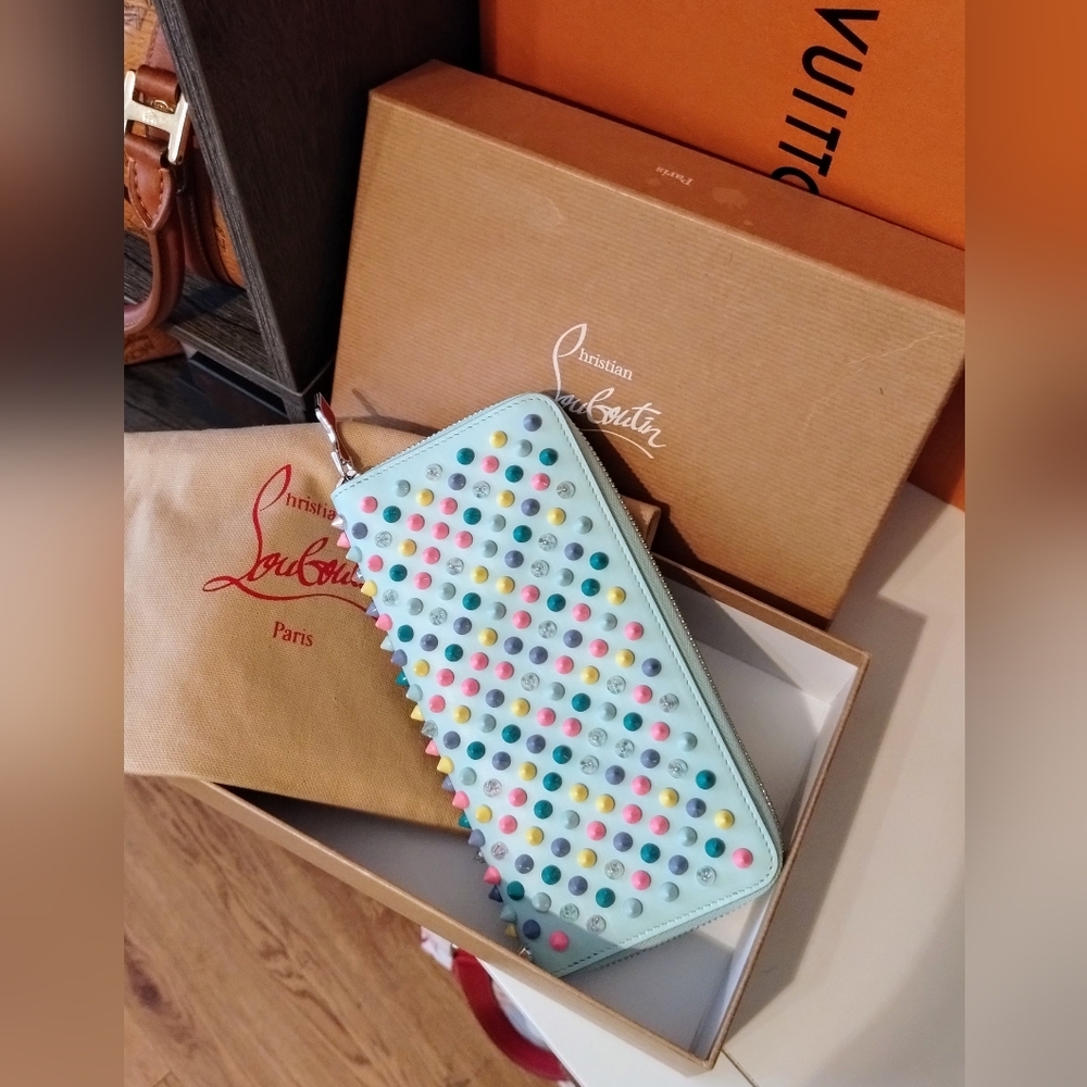 Christian Louboutin Wallet With Box And Dustbag NO CALL OUTS - Picture 2 of 14